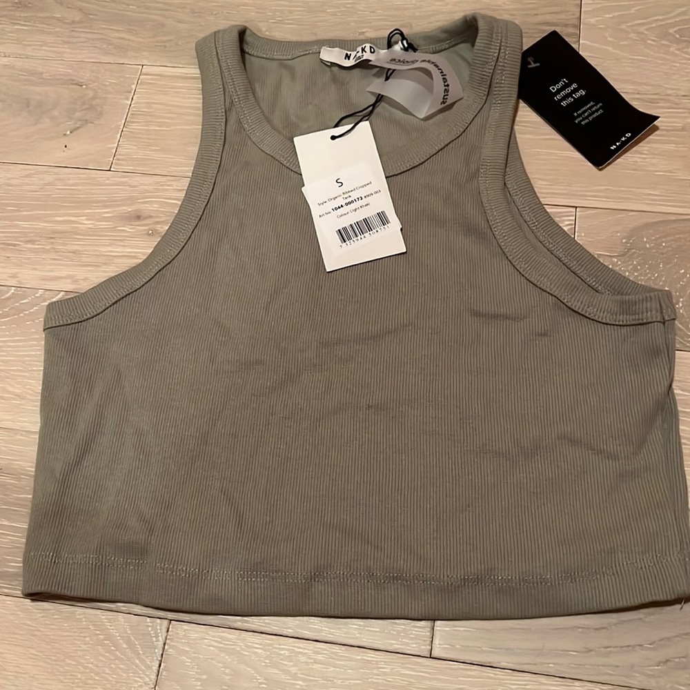 NA-KD Ribbed cropped tank in light khaki (S)